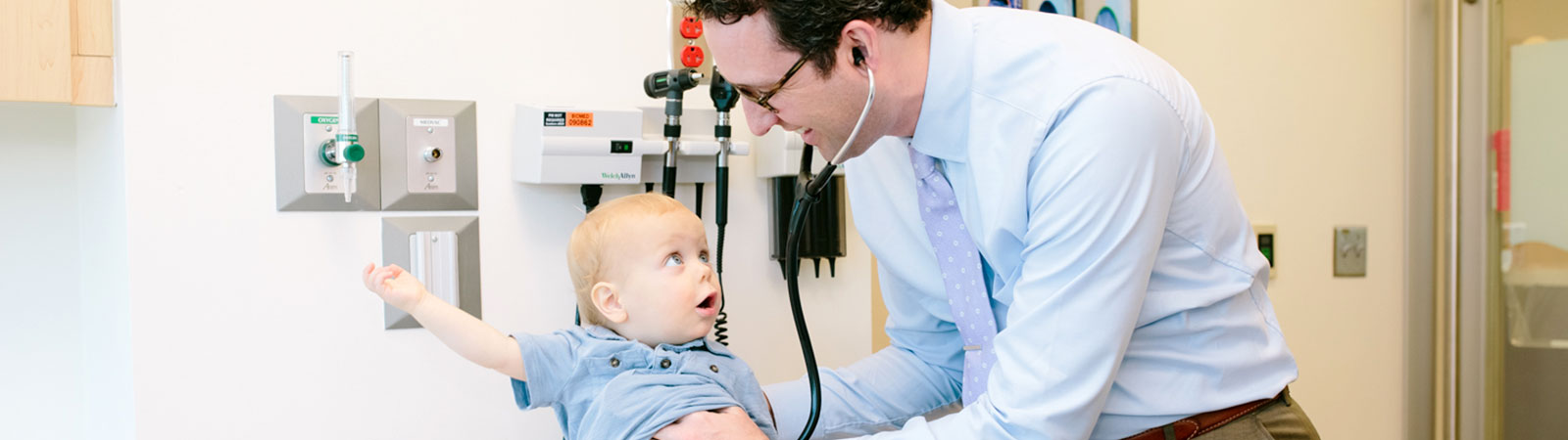 pediatric-food-allergy-doctor-visit-1600x450