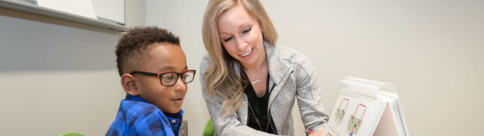 Dr.-Anton(J2301060248)-1600x450